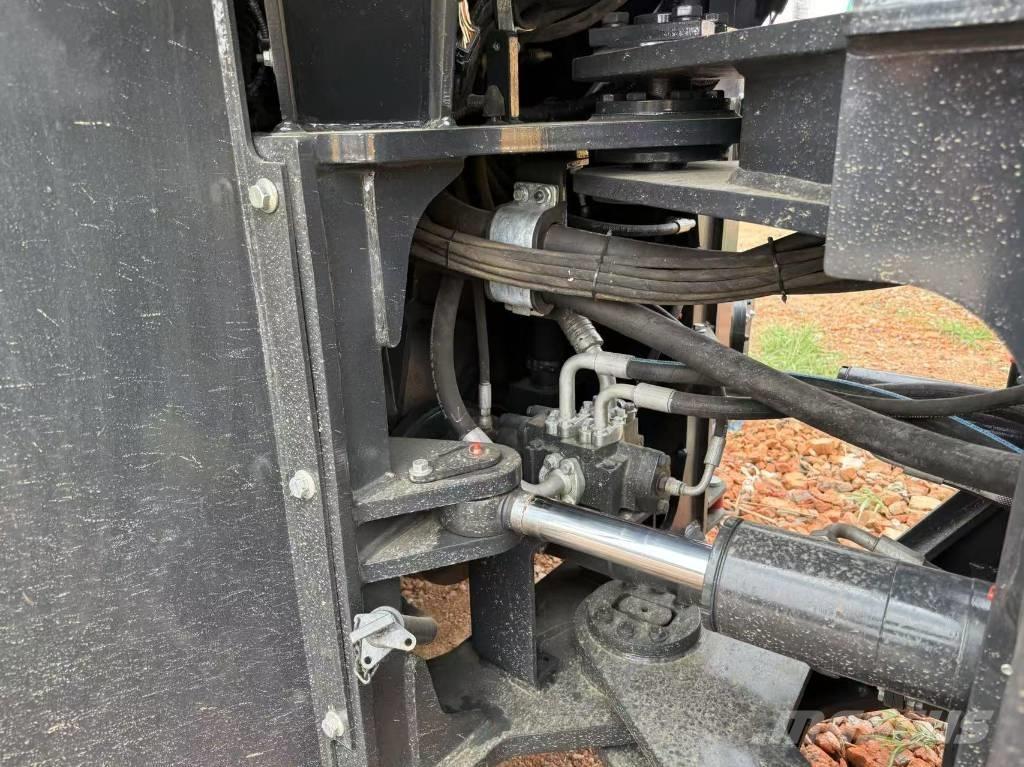 LiuGong CLG 856 H Pale gommate