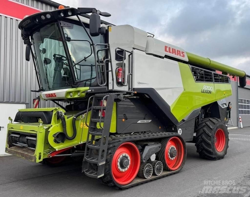 CLAAS 8700TT Mietitrebbiatrici