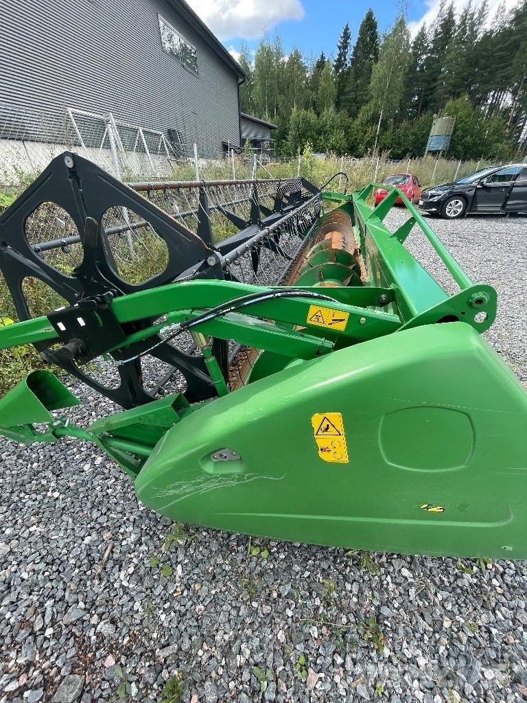 John Deere 622R Testate per mietitrebbie
