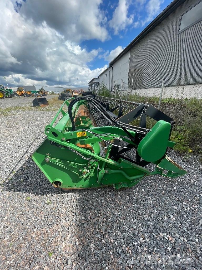 John Deere 622R Testate per mietitrebbie