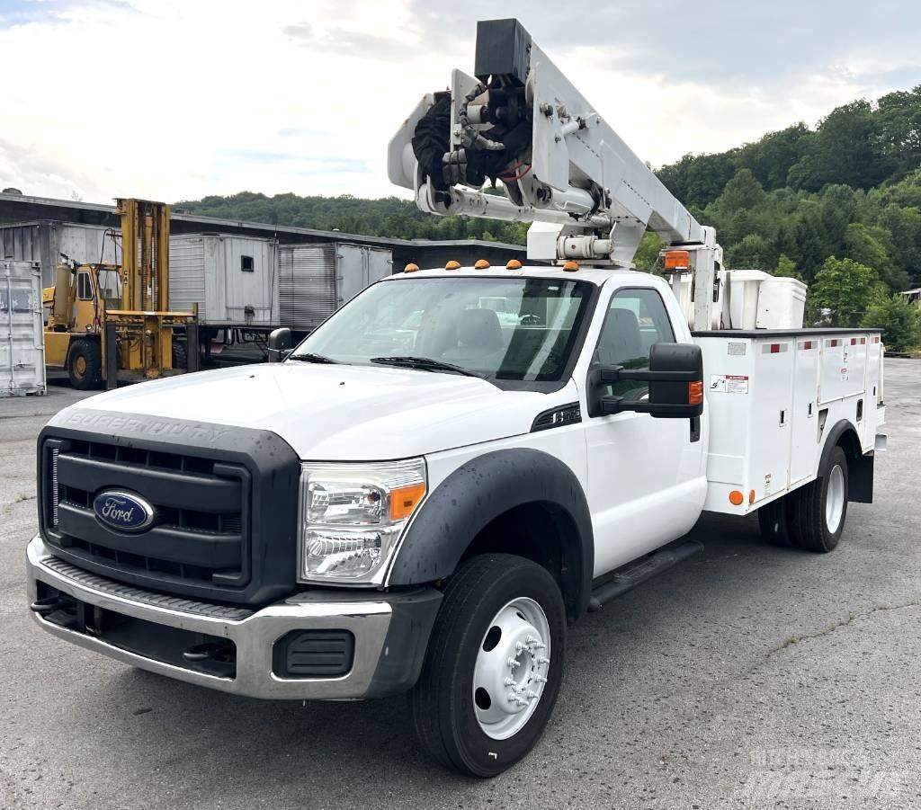 Ford F 550 Piattaforme autocarrate