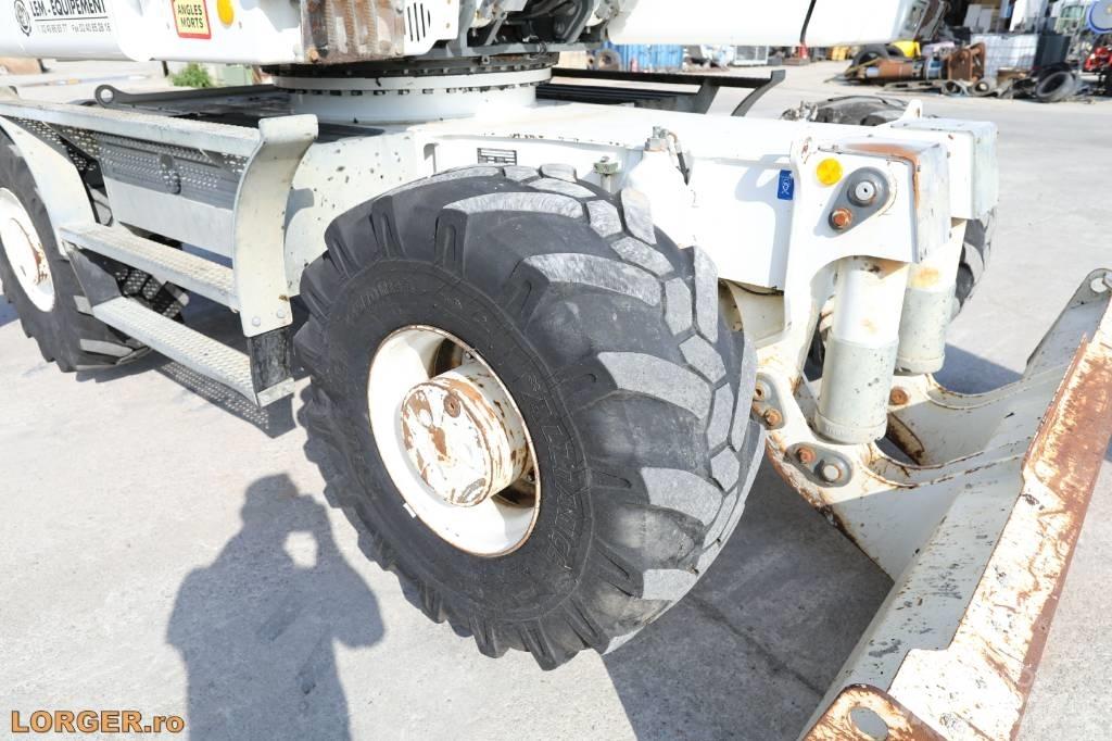 Liebherr A 914 Escavatori gommati