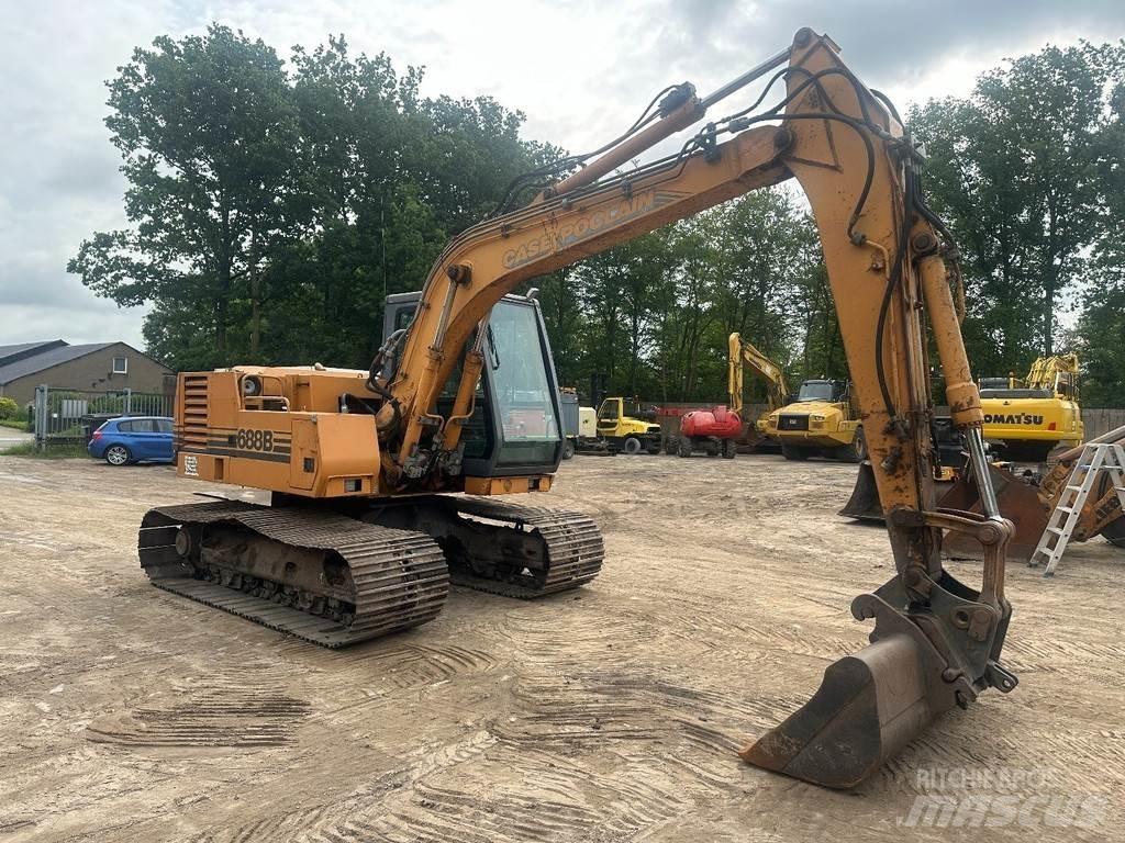 CASE 688 B 16 ton Escavatori cingolati