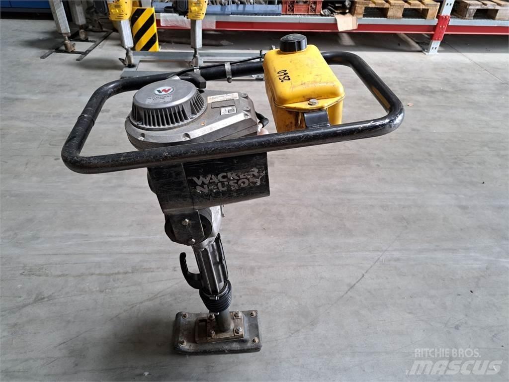 Wacker Neuson BS30 Vibrocostipatore verticale