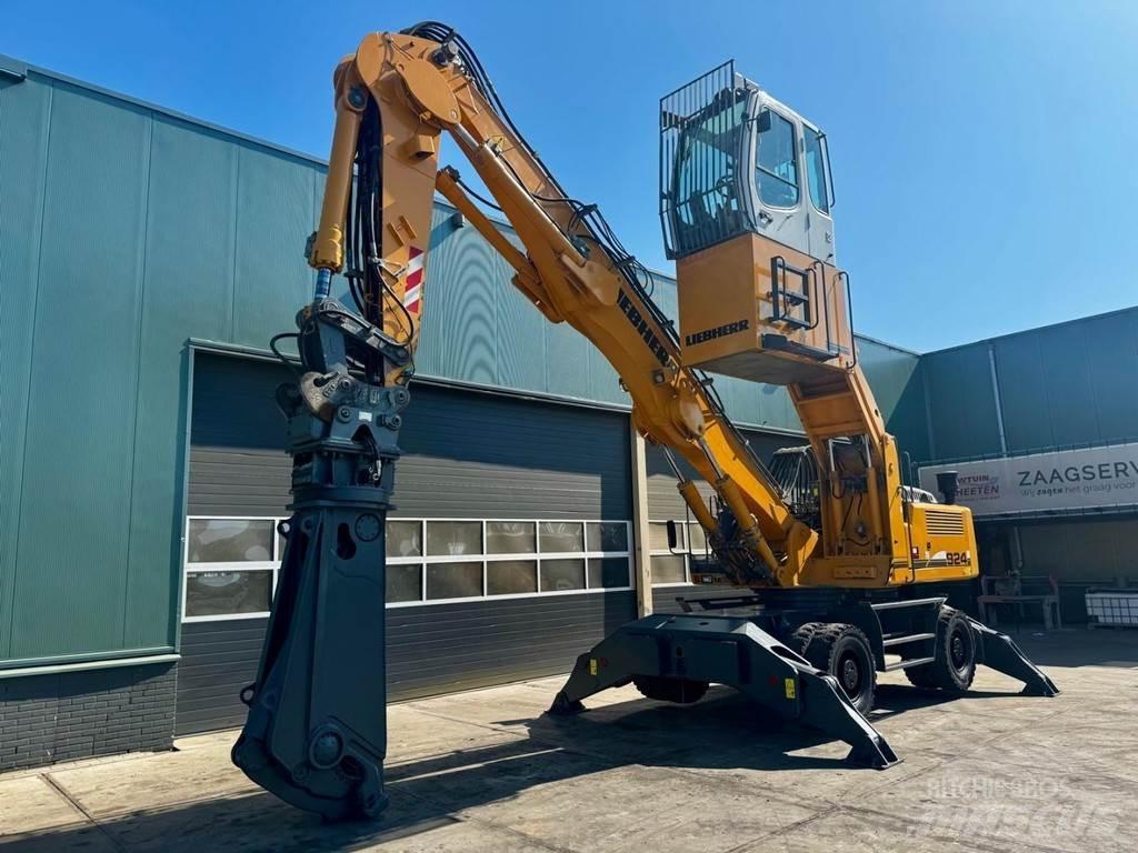 Liebherr A 924 C Movimentazione rifiuti