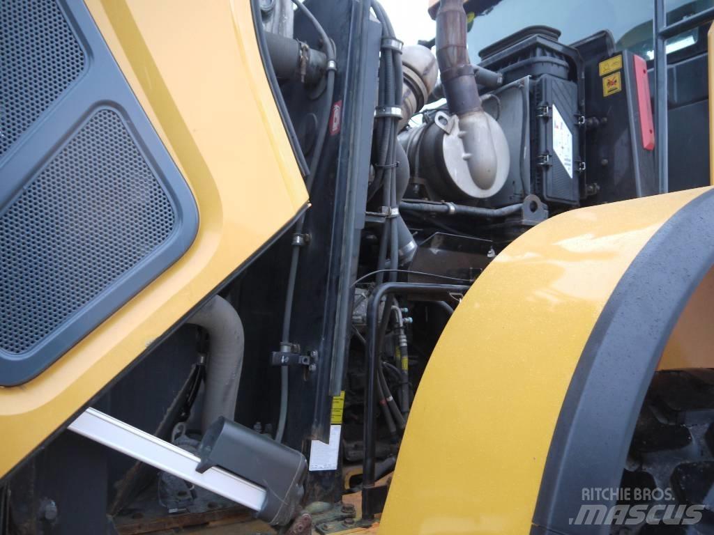 Hyundai HL 955 Pale gommate