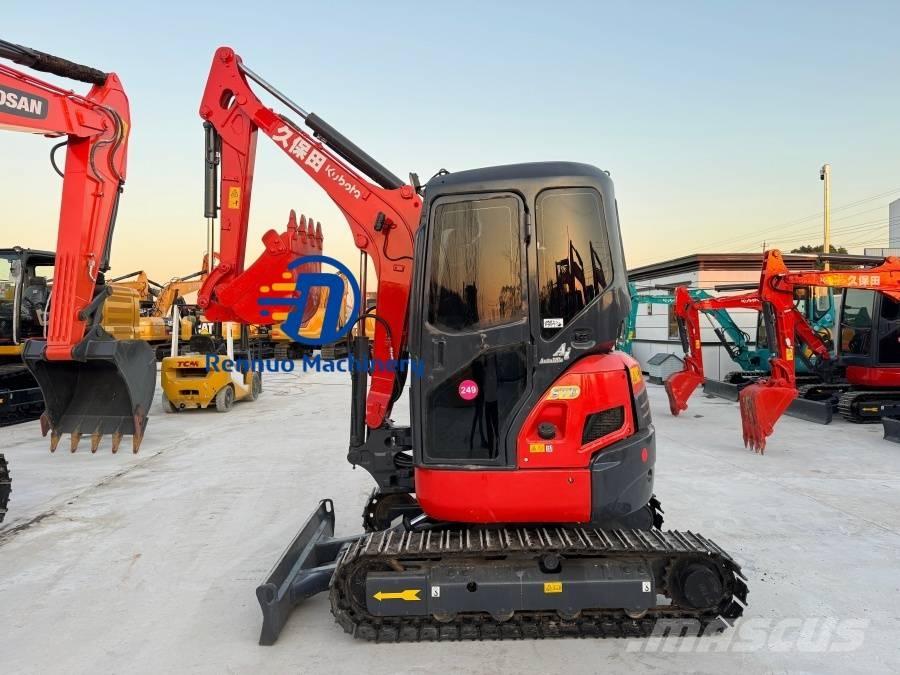 Kubota U 30 Miniescavatori