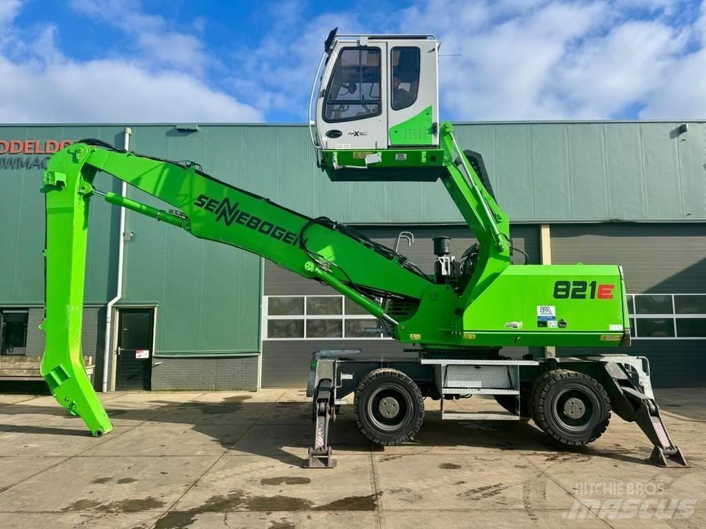 Sennebogen 821M E Movimentazione rifiuti