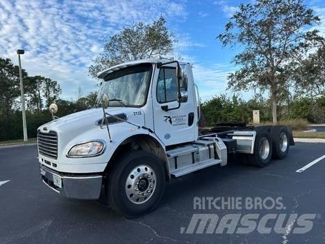 Freightliner M2 Motrici e Trattori Stradali