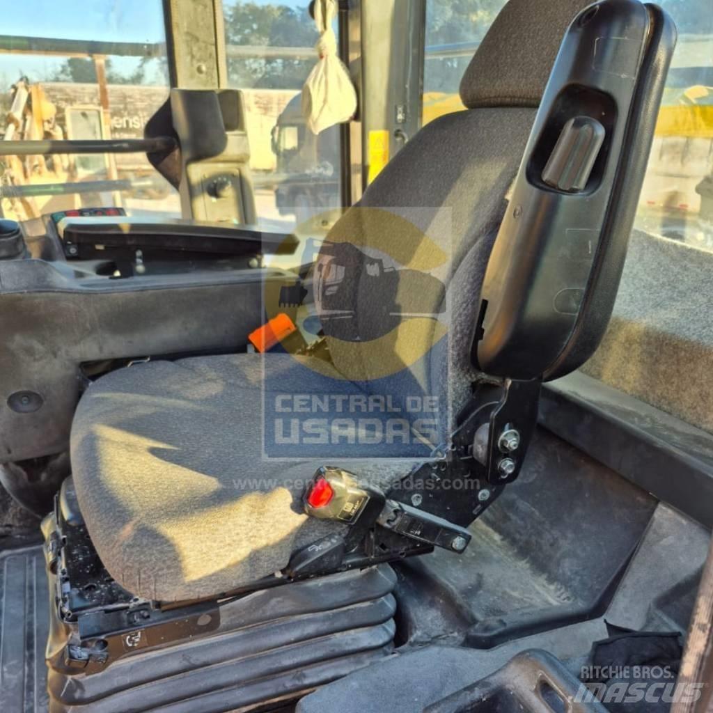John Deere 724 K Pale gommate
