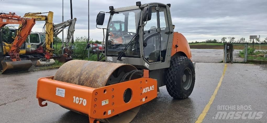 Atlas 1070 Compattatori da suolo