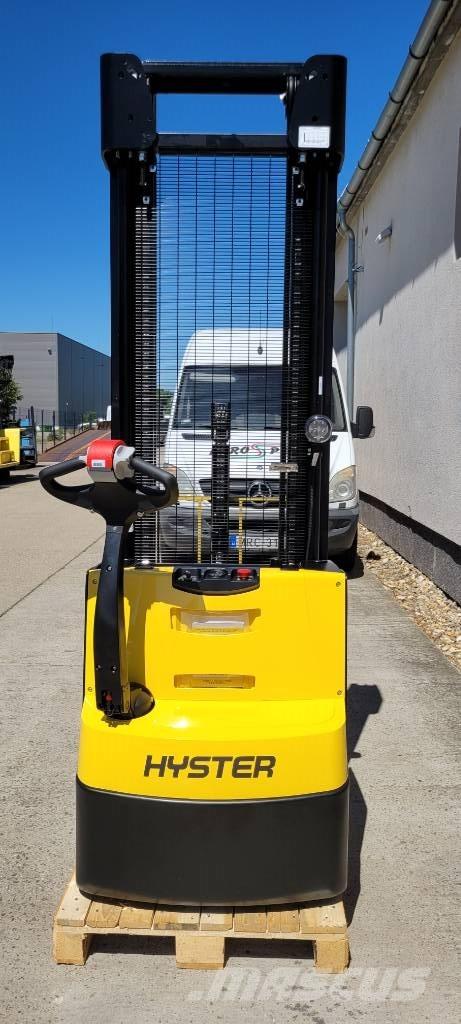 Hyster S 1.6 Transpallet uomo a terra