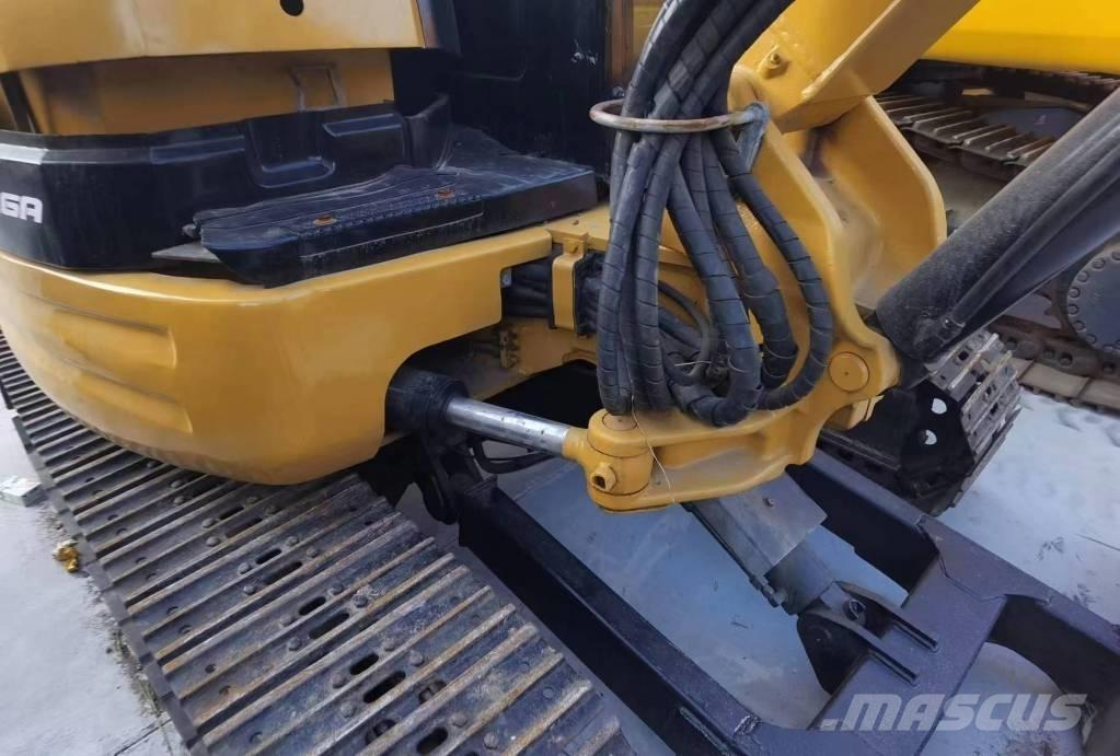 CAT 304 CR Miniescavatori