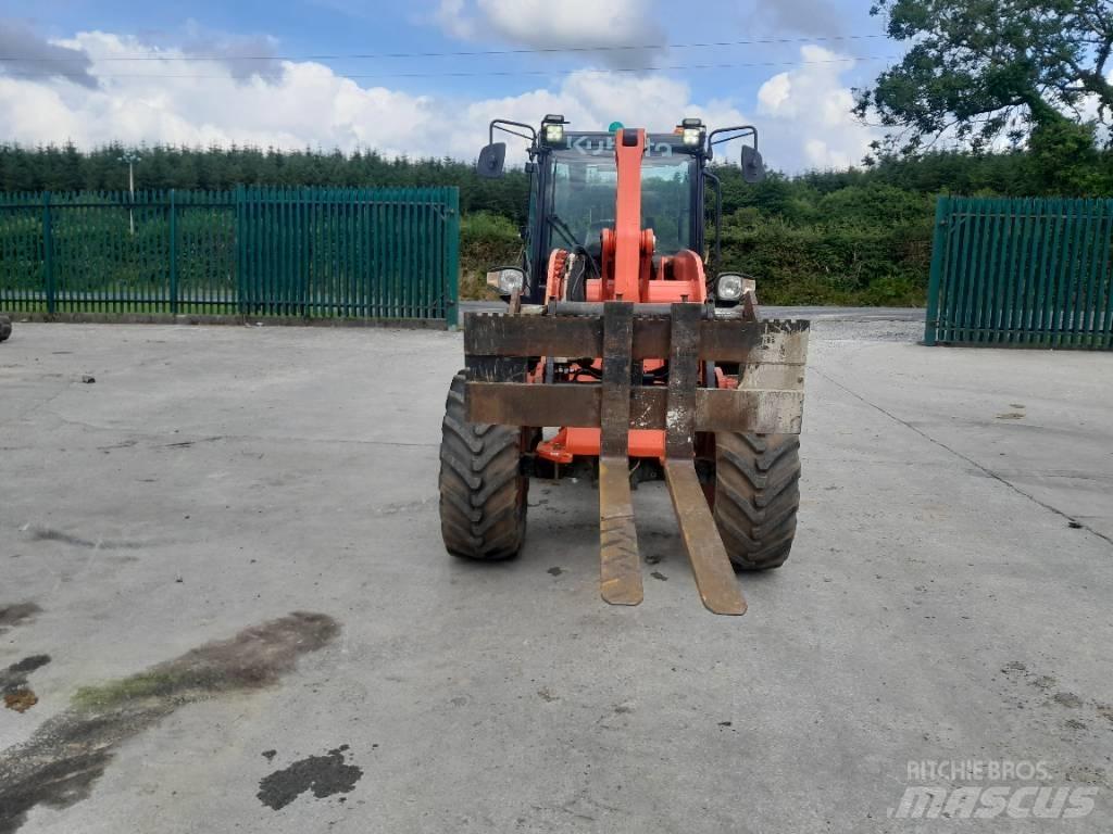Kubota R 085 Pale gommate