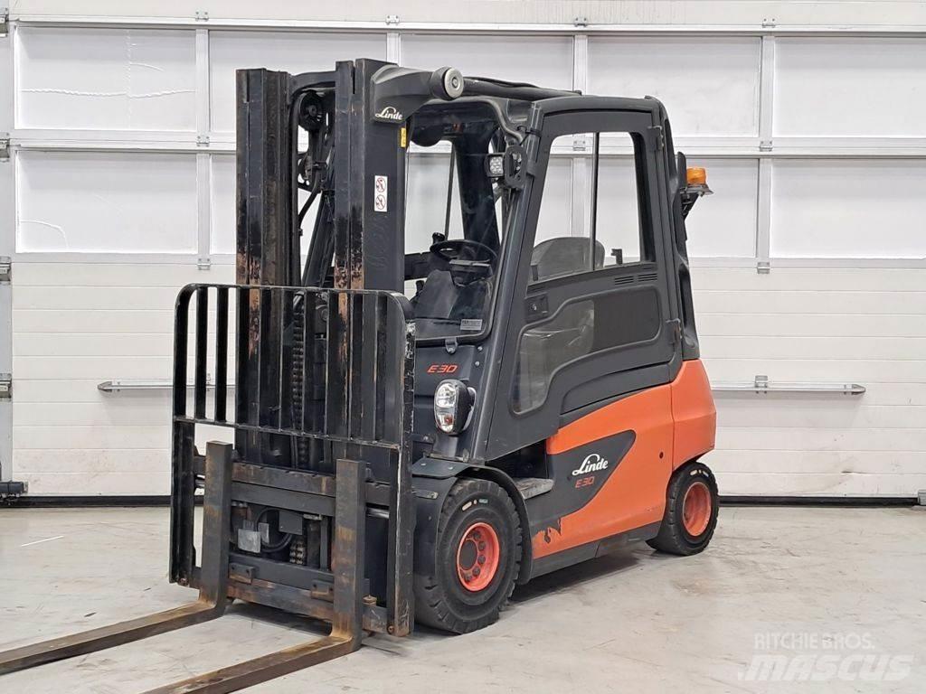 Linde E30-01 Carrelli elevatori elettrici