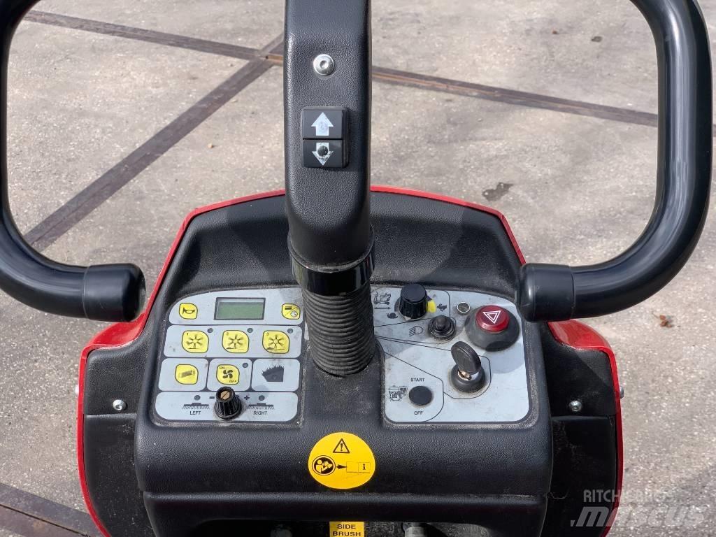  Sweep 1050E Spazzatrici