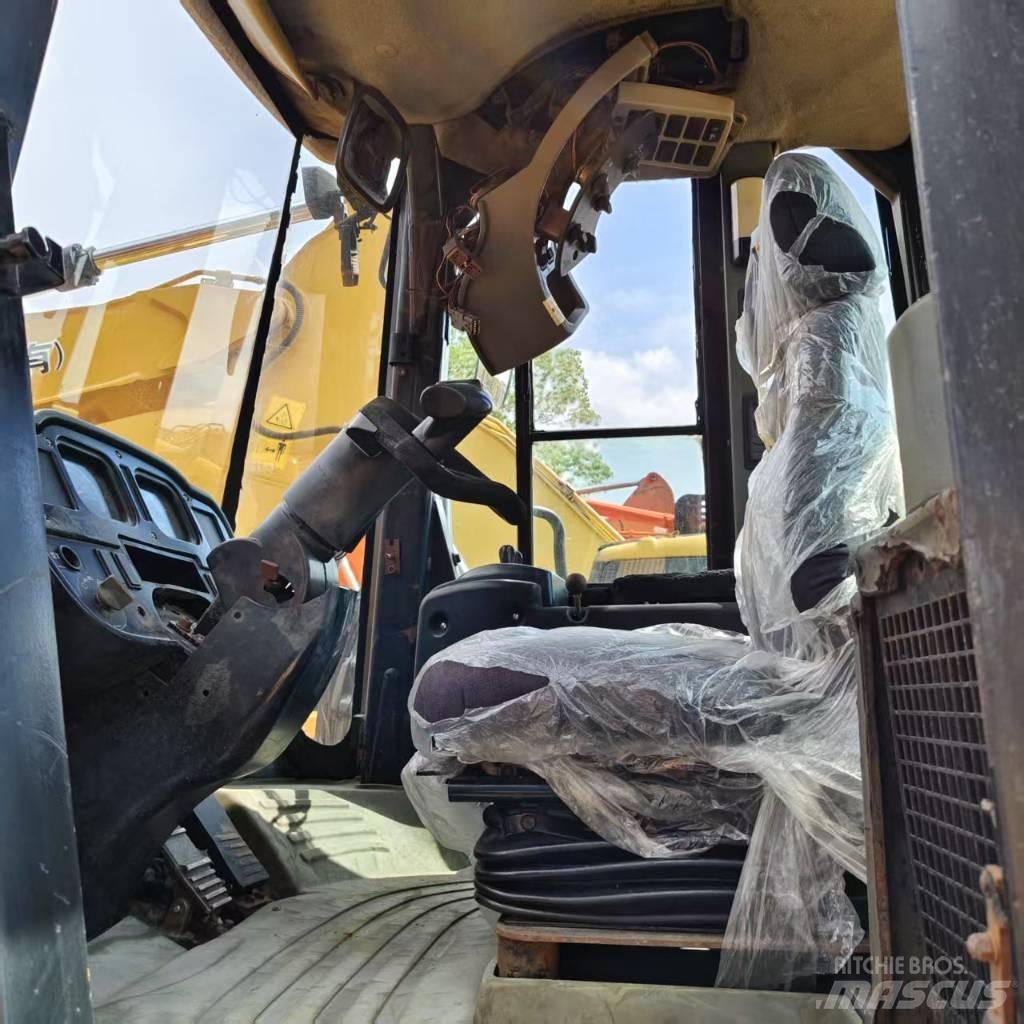 CAT 980 G Pale gommate