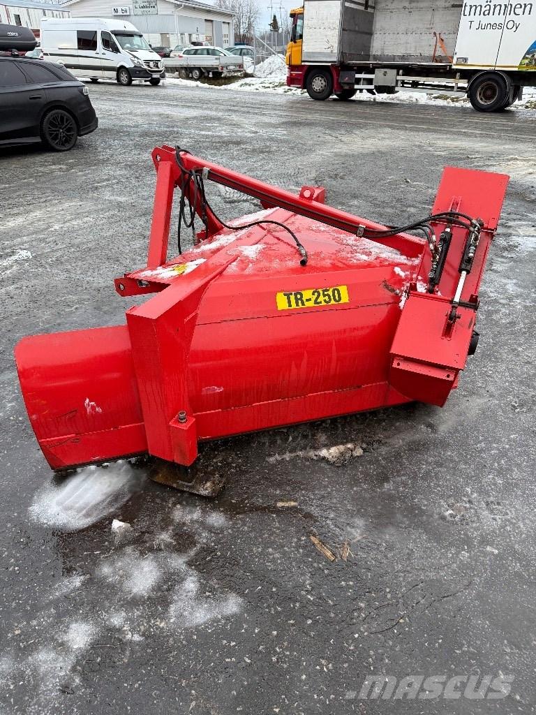 Varila Steel TR 250 Spazzaneve