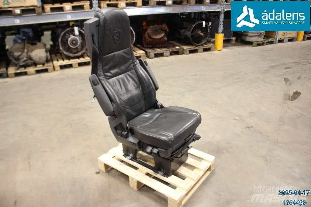 Scania R 480 Cabine e interni