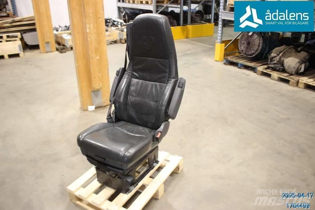 Scania R 480 Cabine e interni