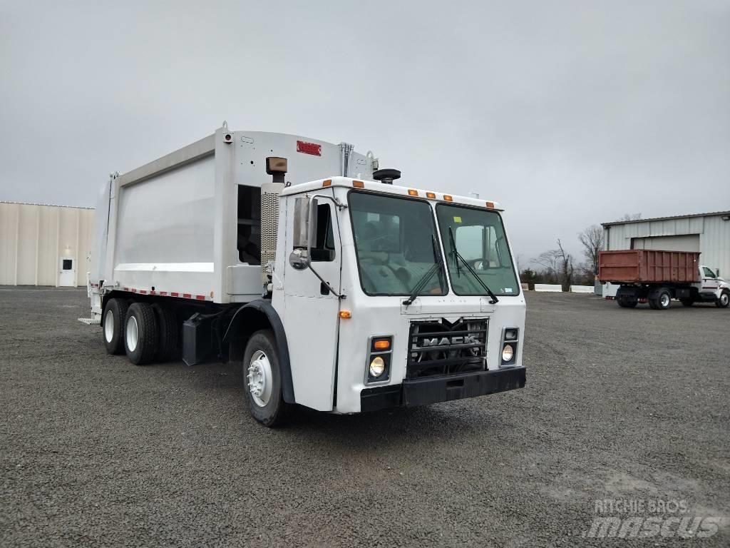 Mack LEU613 Camion dei rifiuti
