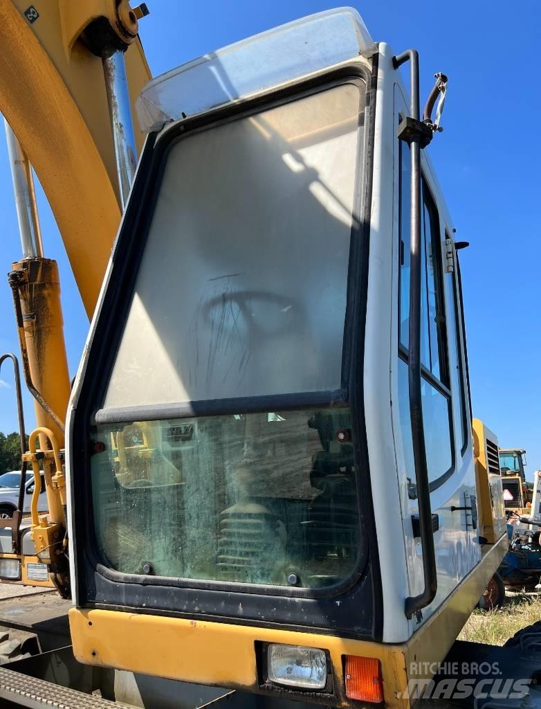 Liebherr A 904 Escavatori gommati