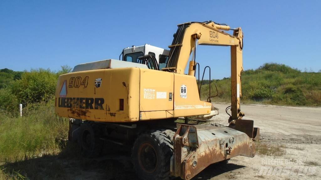 Liebherr A 904 Escavatori gommati