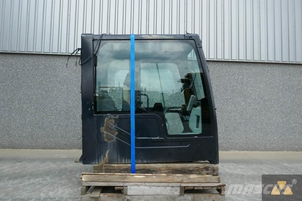 CAT 352F Cab Cabine e interni