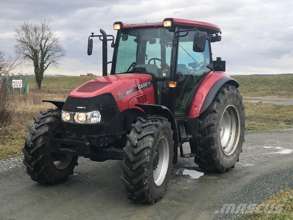 Case IH Farmall 85A Trattori