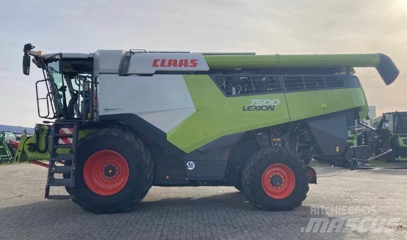 CLAAS LEXION 7500 Mietitrebbiatrici