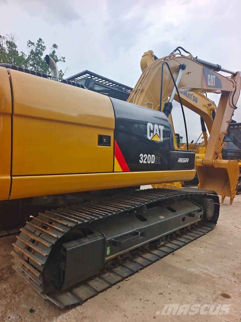 CAT 320 D2L Escavatori cingolati