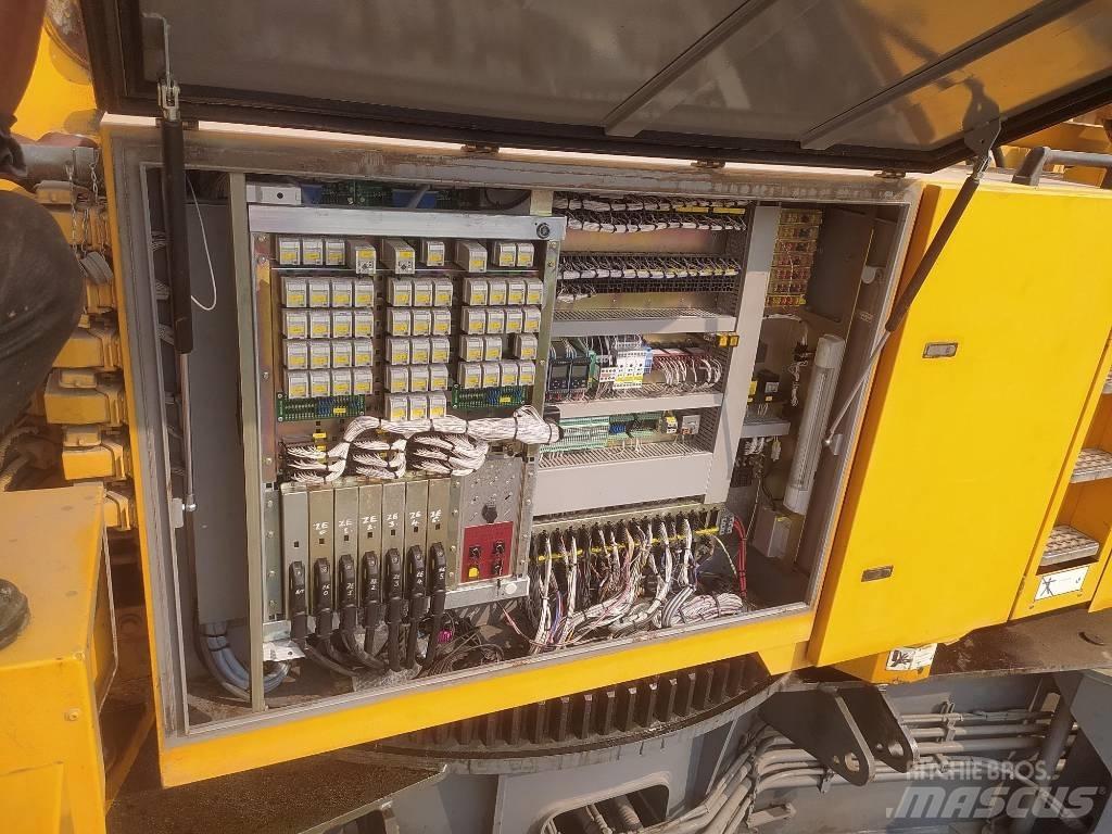 Liebherr LR 1400-2 Gru cingolate