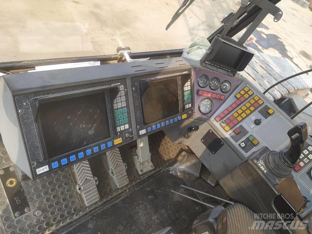 Liebherr LR 1400-2 Gru cingolate