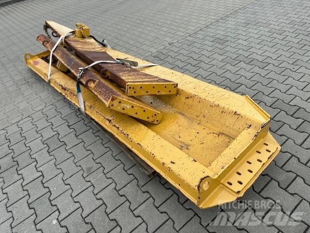 CAT 745 TAIL GATE Dumpers articolati