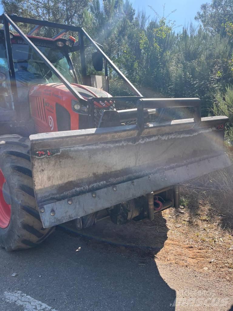 Kubota M 7153 Altri mezzi forestali