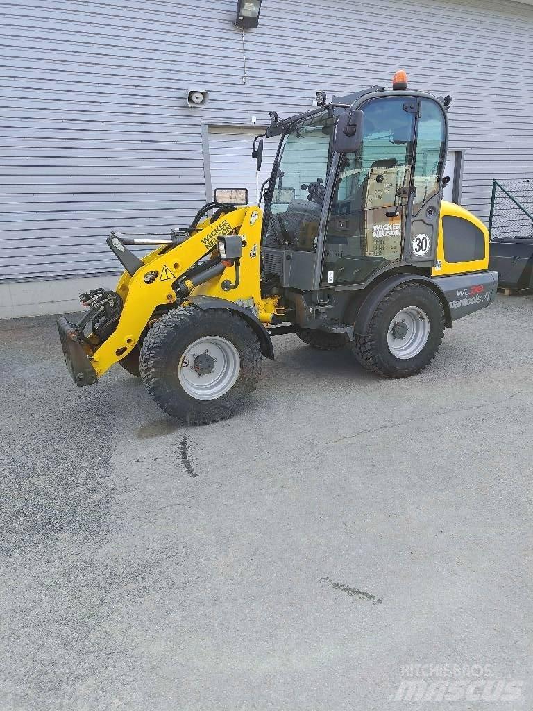 Wacker Neuson WL 38 Pale gommate