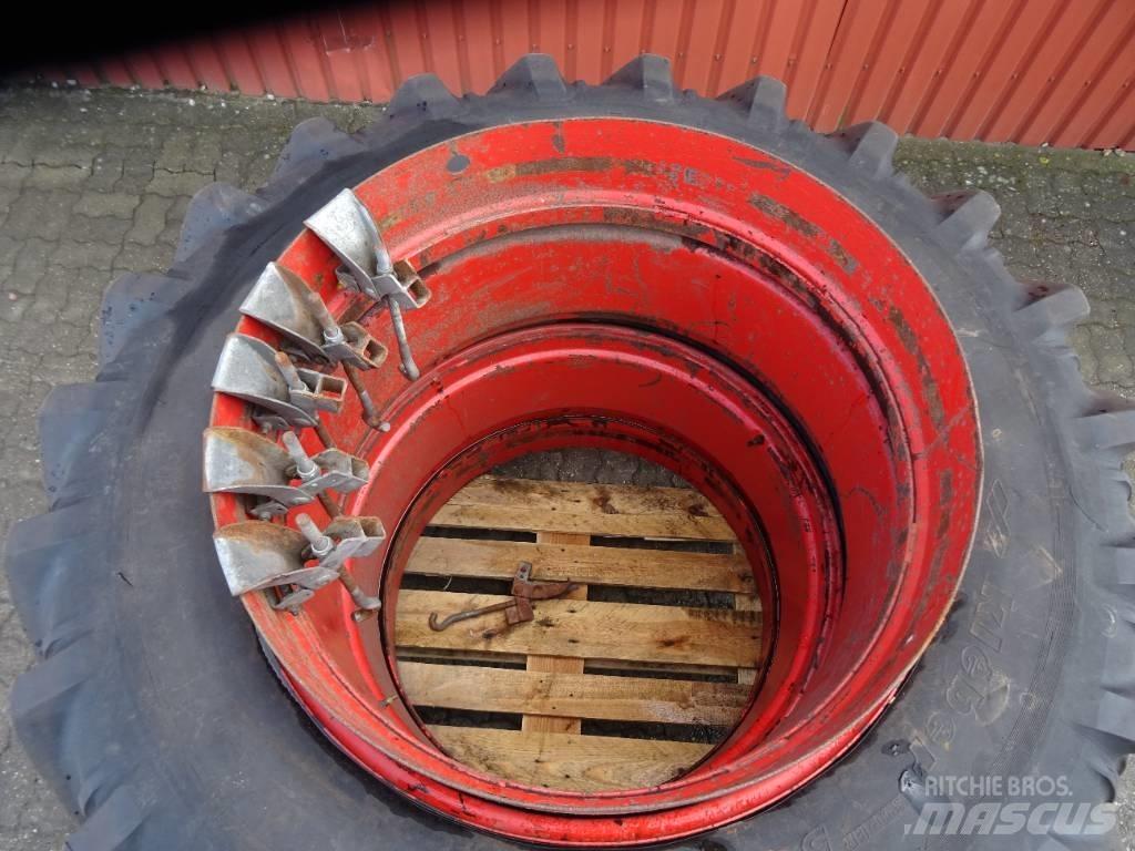 Kleber Tvillinghjul Pneumatici, ruote e cerchioni