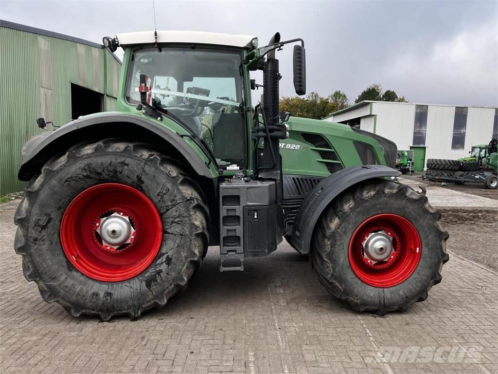 Fendt 828 Vario Trattori