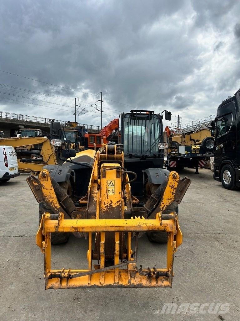 JCB 535-140 Sollevatori telescopici