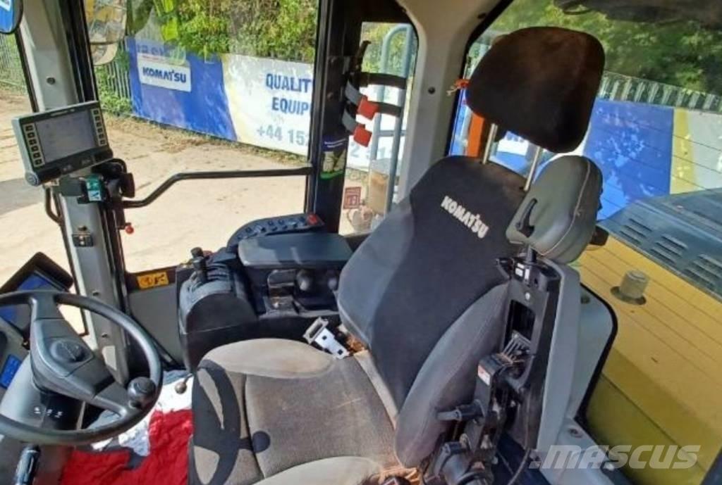 Komatsu WA 480-8 Pale gommate