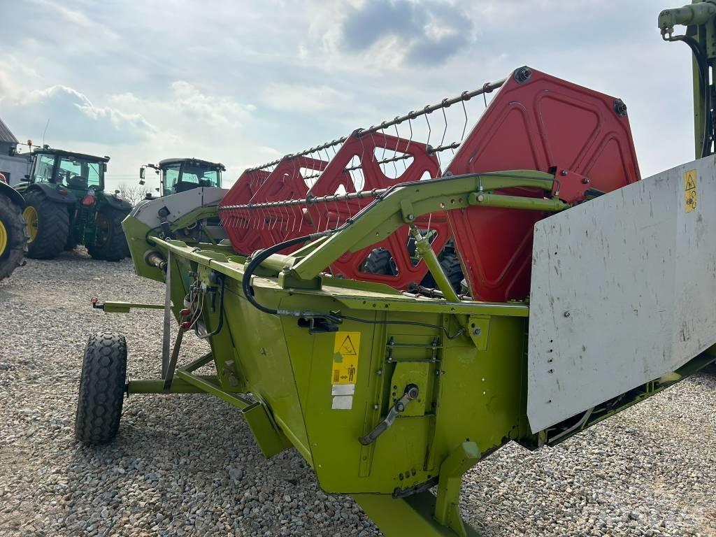 CLAAS Medion 310 Mietitrebbiatrici
