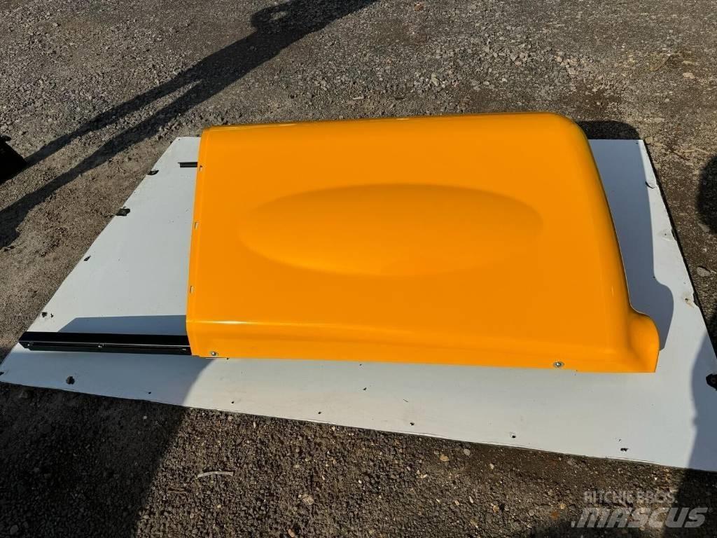 JCB ENGINE COVER Telaio e sospensioni