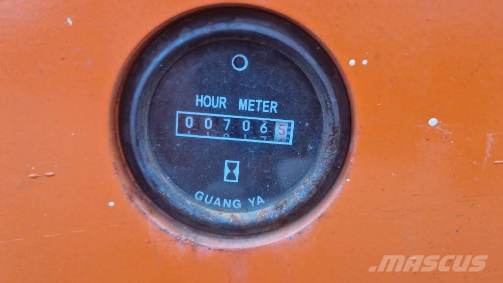 Dingli JCPT 1412 DC Piattaforme a pantografo