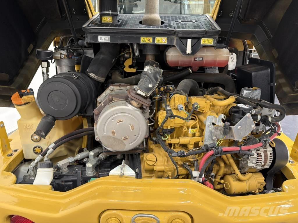 CAT 908M Pale gommate