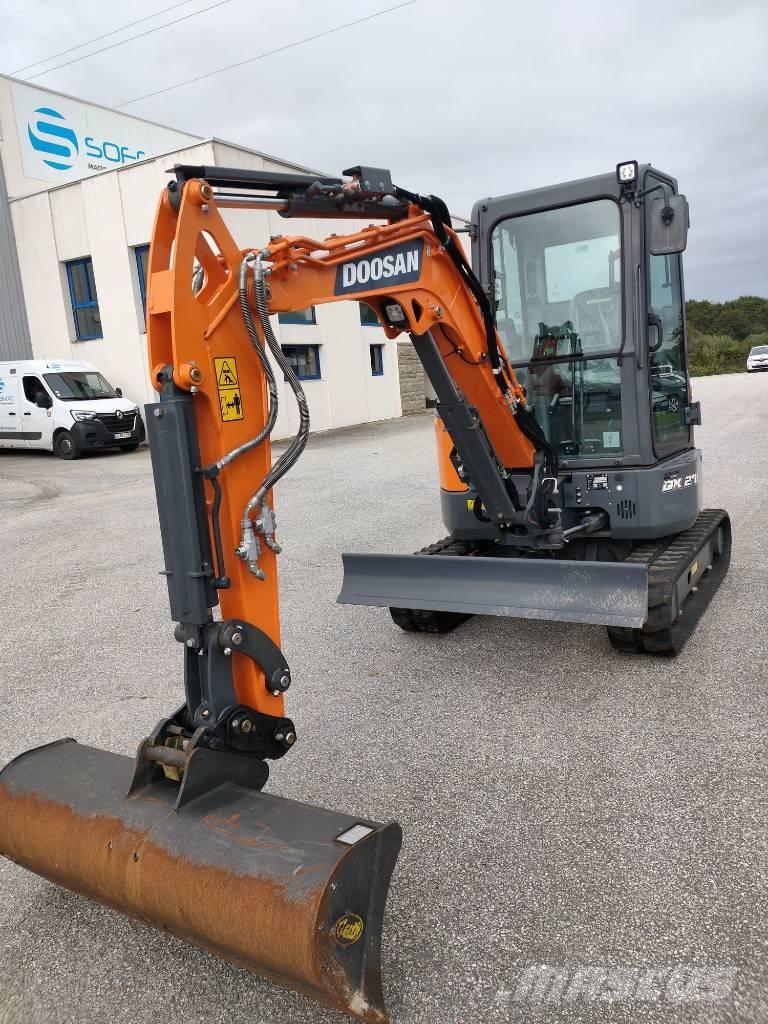 Doosan DX 27 Z Miniescavatori