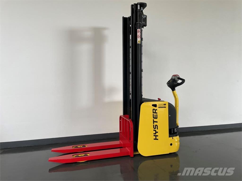 Hyster S1.6AC Carelli stoccatori  automatici-usati