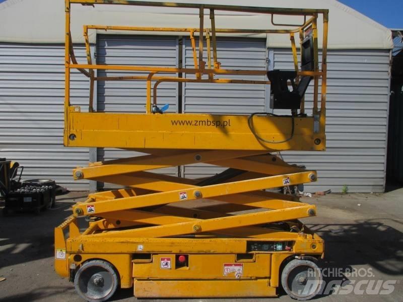 Haulotte Compact 8 Piattaforme a pantografo