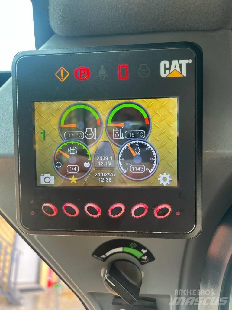 CAT 262 D Mini Pale Gommate
