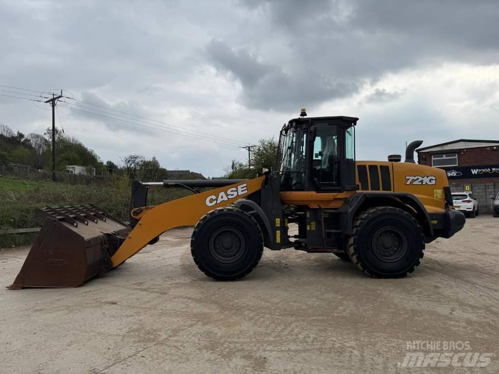 CASE 721 GXR Pale gommate