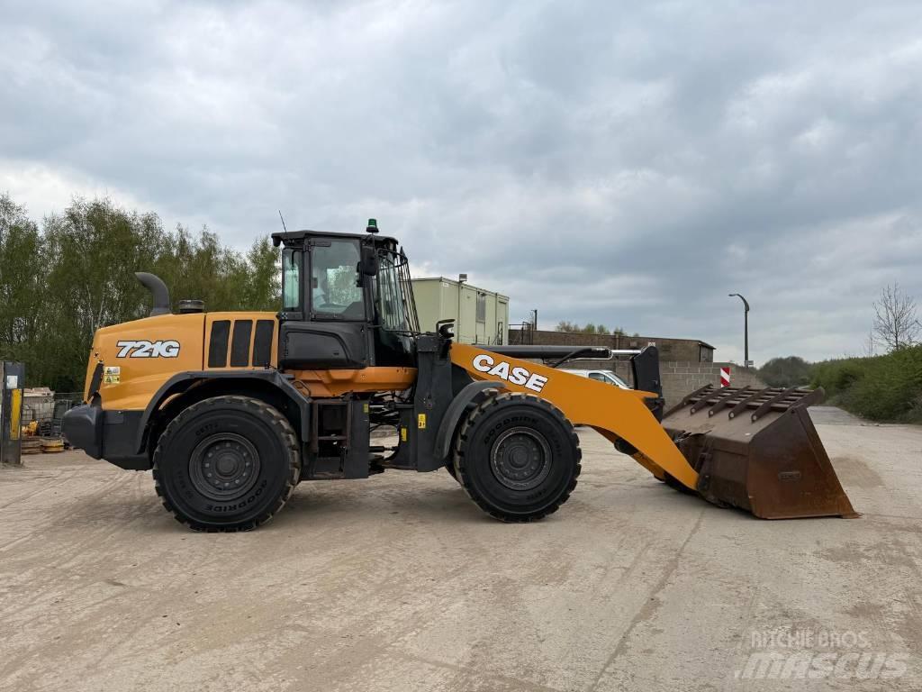 CASE 721 GXR Pale gommate